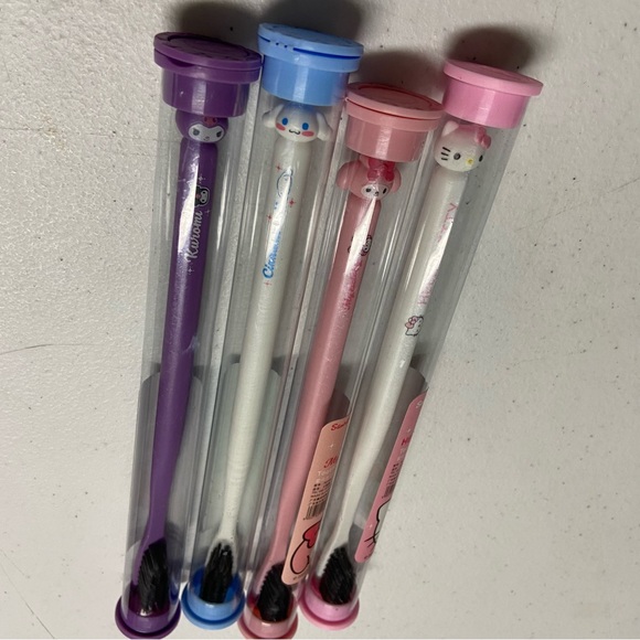 NEW Sanrio All 4 Hello Kitty Cinnamoroll Kuromi My Melody Toothbrushes KAWAII - Picture 5 of 6